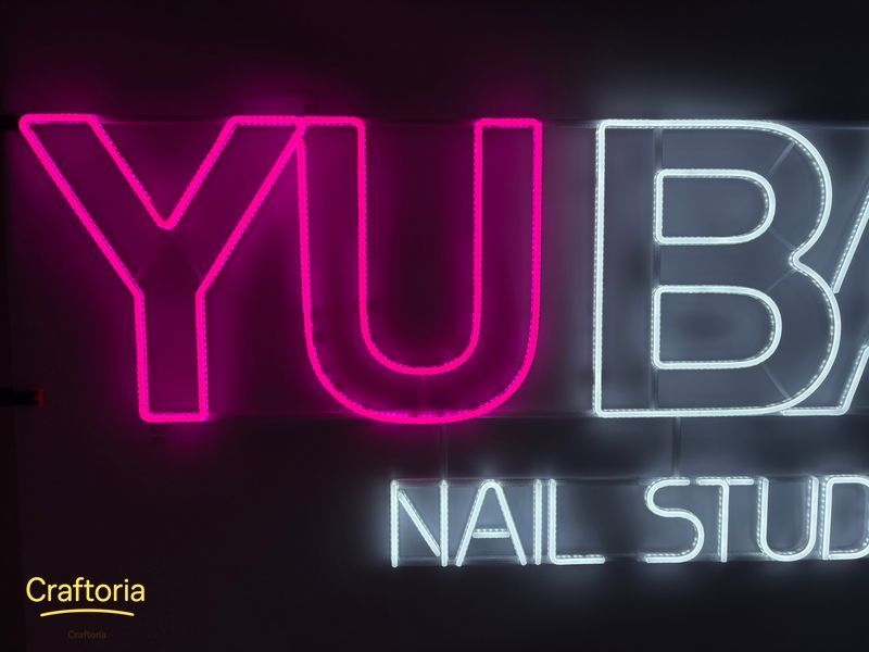 Неонова вивіска YU BAR nail studio 1800x600 Комбінований YU -1800x600-КОМ фото